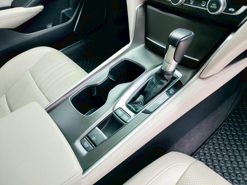 HONDA ACCORD 1.5 TURBO EL ปี 2019 10