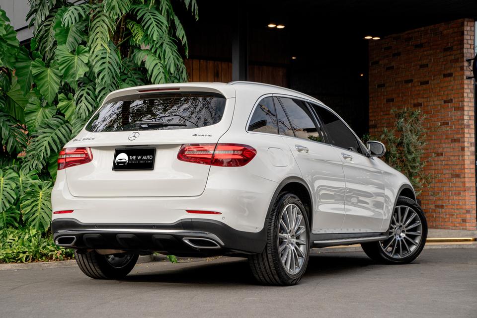 “Mercedes-Benz GLC250d AMG Dynamic” ปี 2017 ⭐️𝐁𝐞𝐧𝐳 𝐆𝐋𝐂𝟐𝟓𝟎𝐝 ดีเซลเข้าใหม่! รุ่นท็อป มือเดียว งานดีคัดคุณภาพ⁂ 2