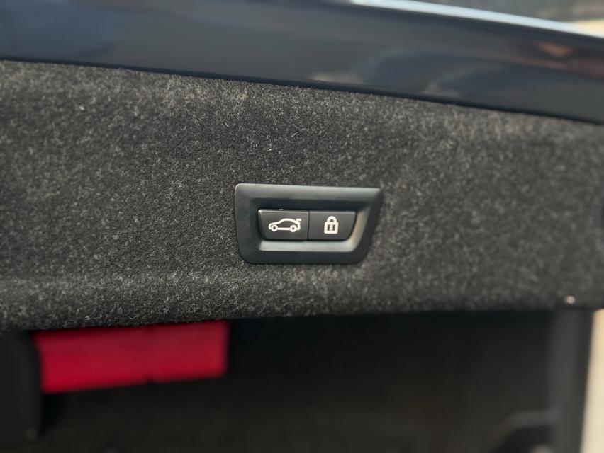 BMW 330e M Sport G20ปี2021 เลขไมล์ 7x,xxx    KM. 14