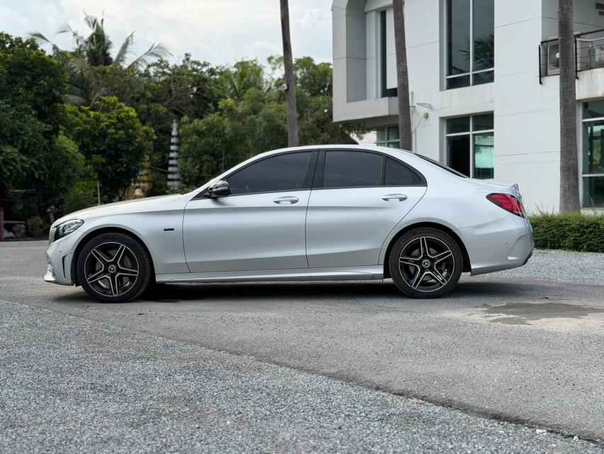 Mercedes Benz C300e AMG Sportปี 2020 ไมล์ 45,xxx kmราคา 899,000 บาท รูปที่ 8