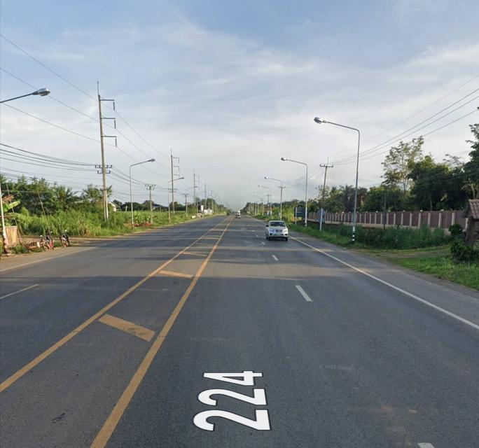 ขายที่ดิน102ไร่ตำบลท่าเยี่ยมอำเภอโชคชัย จังหวัดนครราชสีมา ติดถนนราชสีมาโชคชัย พื้นที่ 102 -ไร่3งาน ผ 3