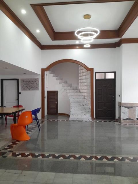 ขายทาวน์เฮ้าส์ 3 ชั้น 2 คูหา 52 ตรว. 700 ตรม. ทำเลทอง พระราม 9 ซอย 11 ** พร้อมผู้เช่า Yield 6.2% ต่อปี 8