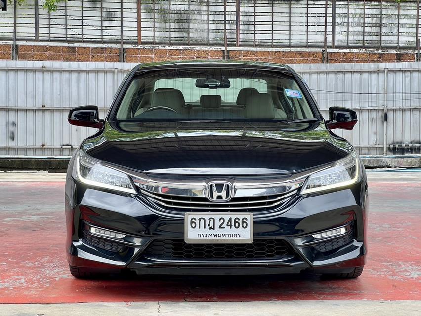 2020 Honda Civic FC 1.8 E รถมือเดียวป้ายแดงเครดิตดีฟรีดาวน์