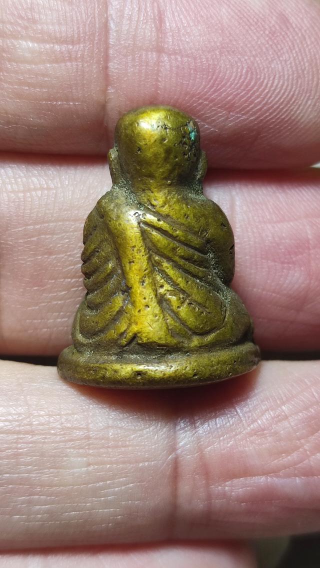 พระเครื่องเนื้อเก่า พระบ้าน 3