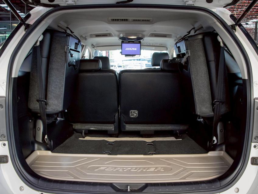 TOYOTA FORTUNER 3.0 TRD Sportivo 4WD ปี2014รถสายลุย สวยดุดัน โคตรคุ้ม ไมล์น้อย 16