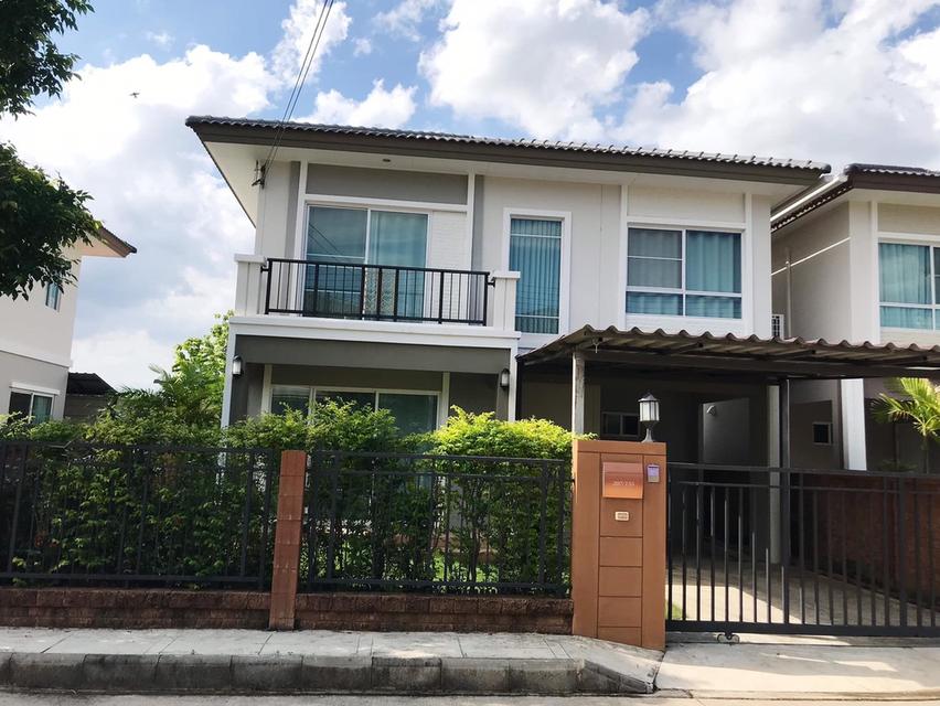 ขายบ้านเดี่ยว 2 ชั้นในโครงการดีมีระดับ พร้อมอยู่ 1