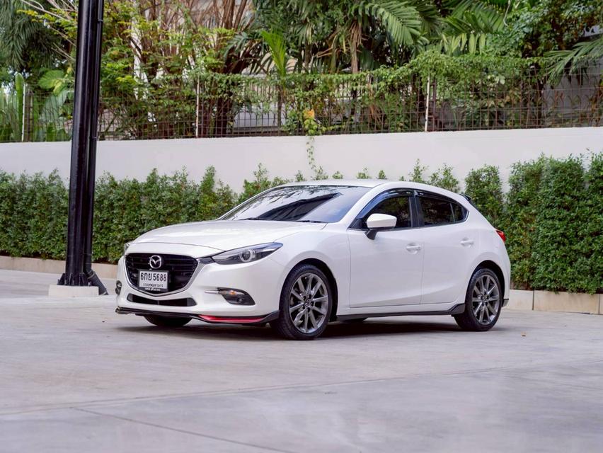 Mazda 3 2.0S ปี 2017 ♨️ #ประกันเครื่องเกียร์หลังการขาย3ปี / 30,000km. ♨️