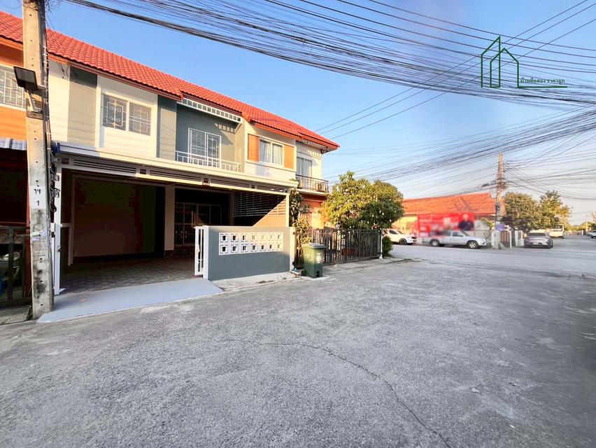 ทาวน์เฮ้าส์ ม.ชายคลอง ถนนเทพารักษ์ พร้อมอยู่ 2