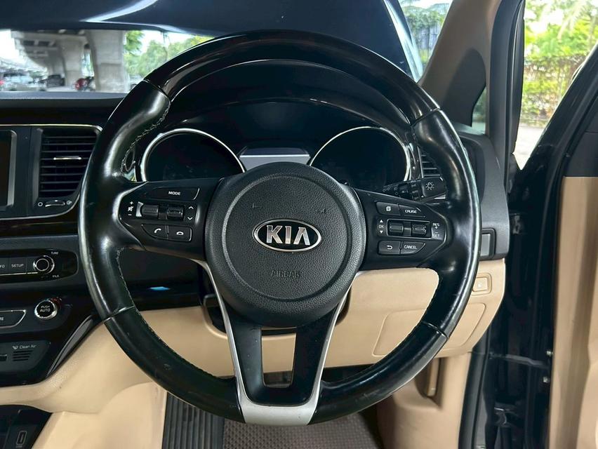 KIA Grand Carnival 2.2 SXL ดีเซล AT ปี 2018 12