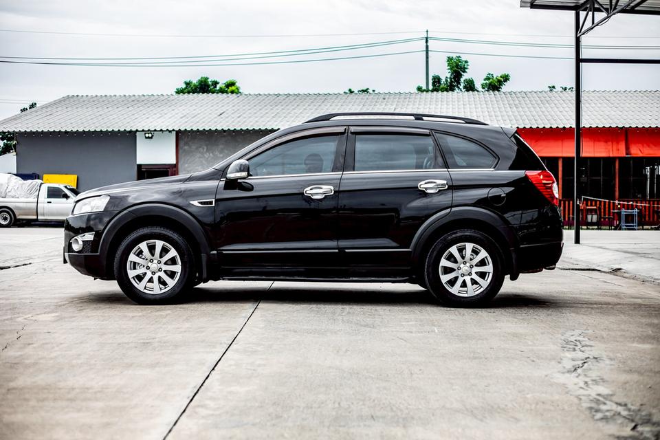 CHEVROLET Captiva 2.4 LT ปี 2012 เกียร์ออโต้ สีดำ มือเดียวป้ายแดง 9