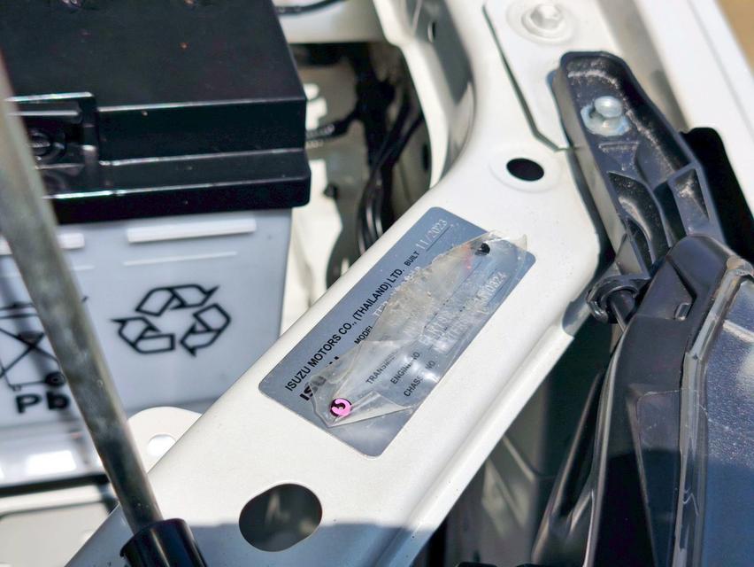 รหัสรถ CAT7930 2024. Isuzu D-MAX 1.9L DA hilander MT 18