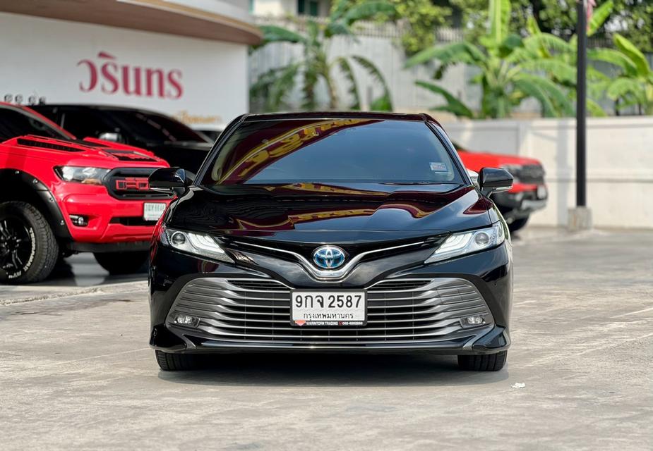TOYOTA CAMRY, 2.5 HEV PREMIUM LUXURY ปี 2019 โฉม ปี18-24 สีดำ ตัวท็อปสุด รูปที่ 2