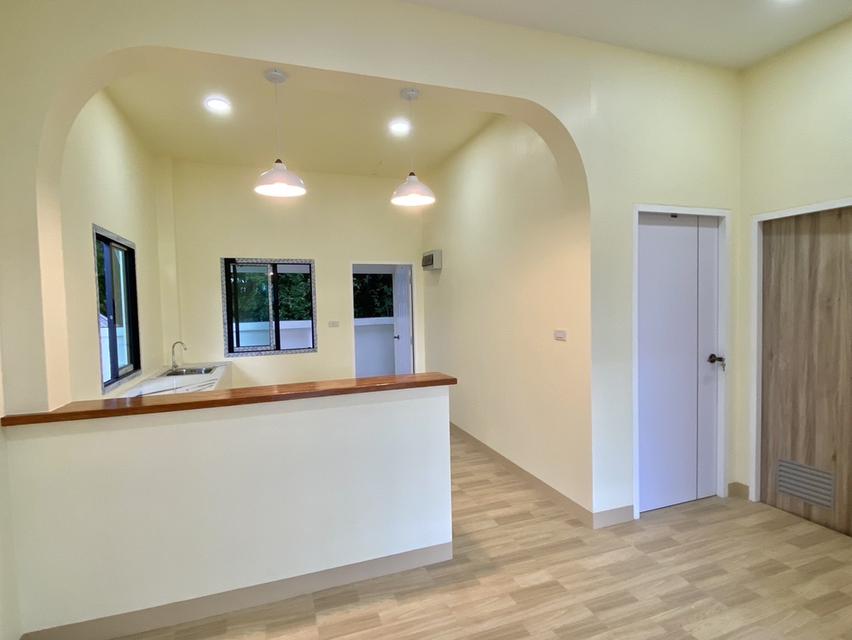 🔑 บ้านเดี่ยวชั้นเดียวในโครงการ รับสัตว์เลี้ยง ทำเลใกล้สิ่งอำนวยความสะดวก #หางดง ราคาเพียง 15,000 บาท/เดือน ✨ 清迈独栋平房出租 2 卧室 2 卫生间 – 租金 15,000 泰铢/月 ✨ 7