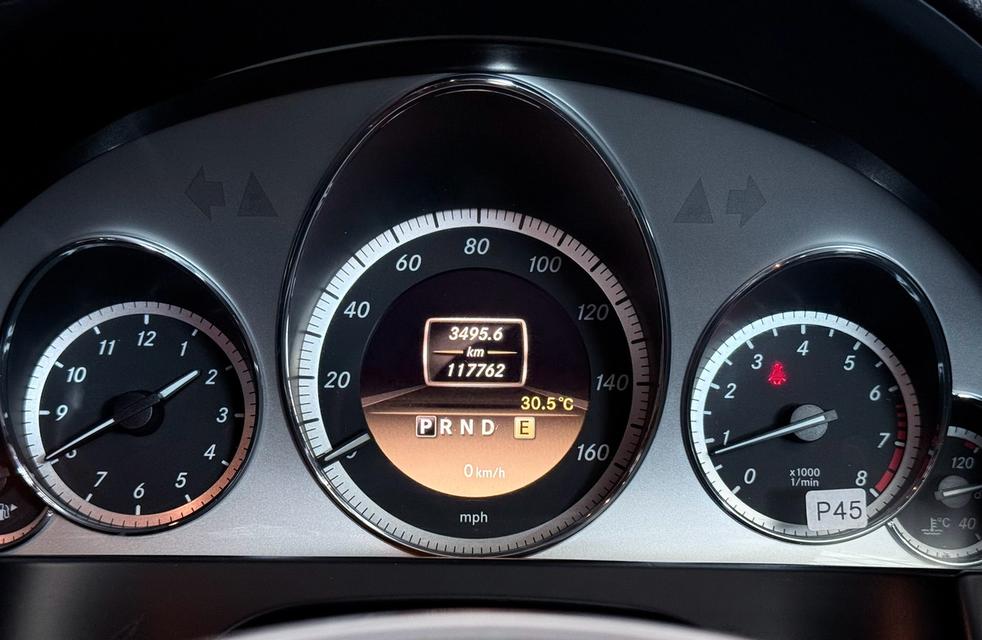 BENZ E200 COUPE CGI (W207) ปี 2012 รูปที่ 17