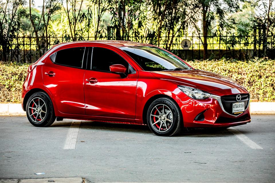 Mazda2 1.5 XD Sport ดีเซล  ปี 2015 สีแดง  4