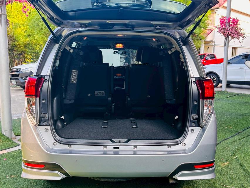 Toyota Innova Crysta 2.8 ดีเซล Premium 6AT ปี 2022 รูปที่ 12