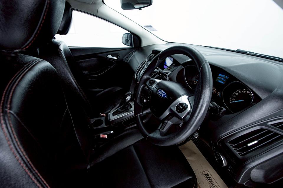 FORD FOCUS 1.6 SPORT TREND 5DR 2014 13