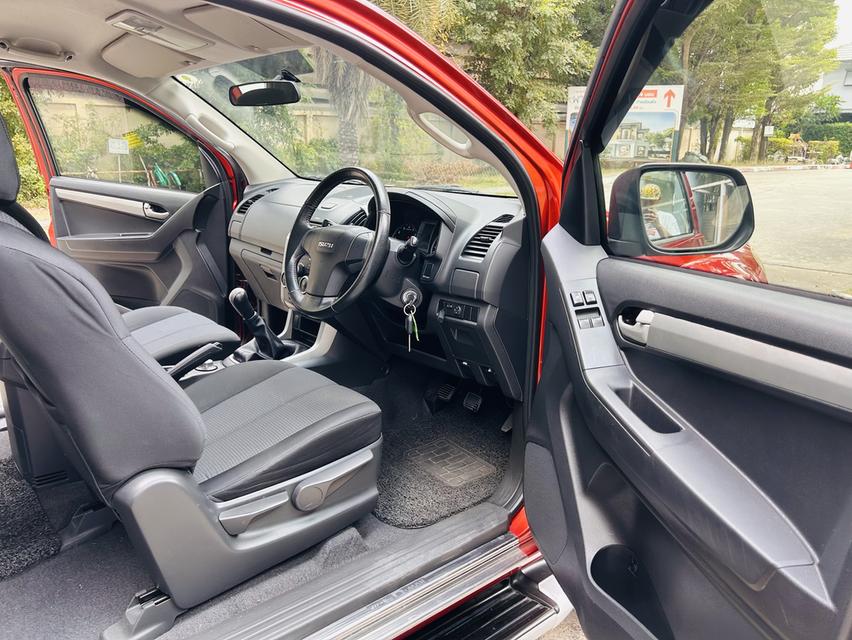 Isuzu Dmax 2.5 Vcross 4x4 รูปที่ 11