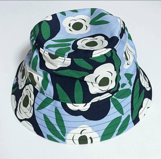 UNIQLO Maremikko Bucket Hat / UV Protect (UPF50+) ลายรับซัมเมอร์ ด้านในมีแถบปรับเลื่อนกระชับศรีษะ ผ้าเบา ใส่สบาย สภาพดีมาก ยังดูใหม่ๆ รูปที่ 3