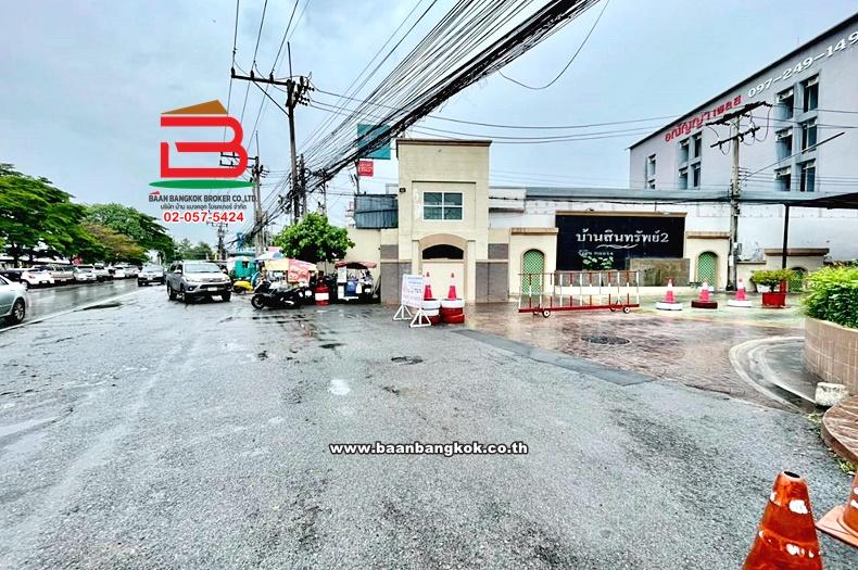 บ้านเดี่ยว เนื้อที่ 42.1 ตรว. หมู่บ้านสินทรัพย์ 2 ใกล้โลตัสคลอง 4เขตธัญบุรี ปทุมธานี 11