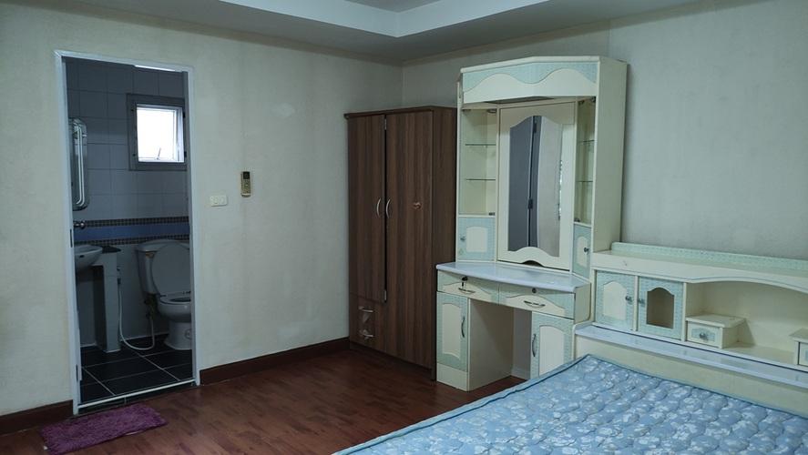 U1408 ให้เช่าทาวน์โฮม 3 ชั้น หมู่บ้านแฮปปี้แลนด์แกรนด์วิลล์ ลาดพร้าว 101 บ้านพร้อมเฟอร์บางส่วน ทำเลดีเดินทางสะดวกเข้าออกได้หลายทาง 3