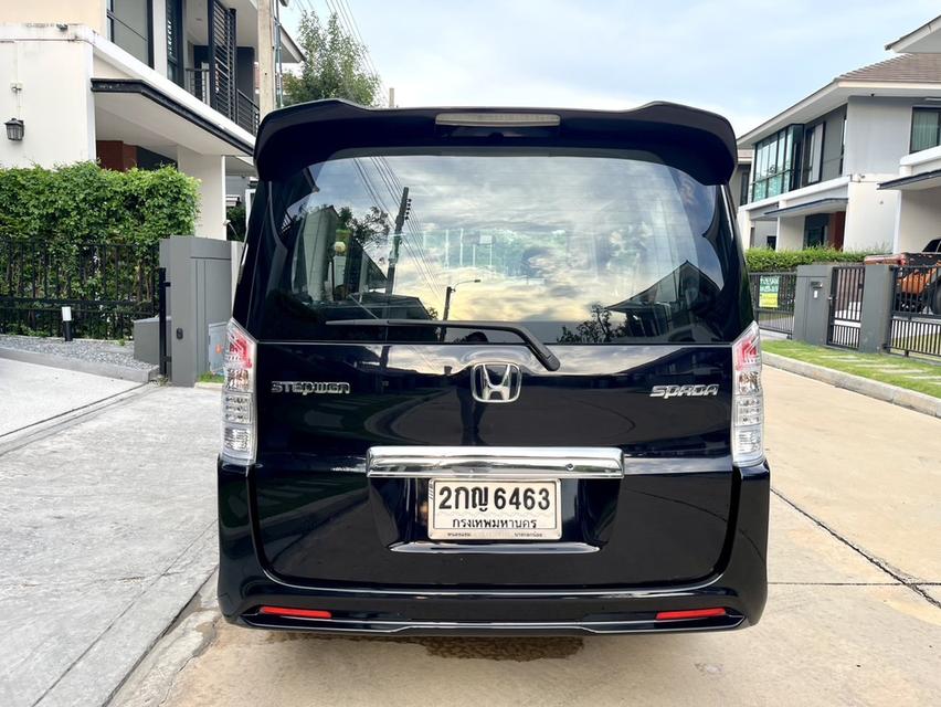 Honda Stepwagon 2.0 JP ปี 2013