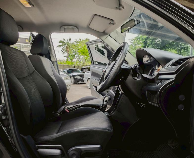 Suzuki Swift 1.25 GL Auto ปี 2014 6