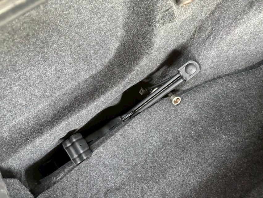 BMW 318i 1.8 MT ปี 1990 รูปที่ 17