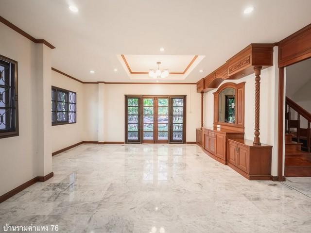 ขายบ้านเดี่ยวรีโนเวทใหม่หลังมุม 111 ตรว. ซอยรามคำแหง 76 ใกล้รถไฟฟ้าสายสีส้ม สถานีศรีบูรพา 500 เมตร ตรงข้าม GO Wholesale 3