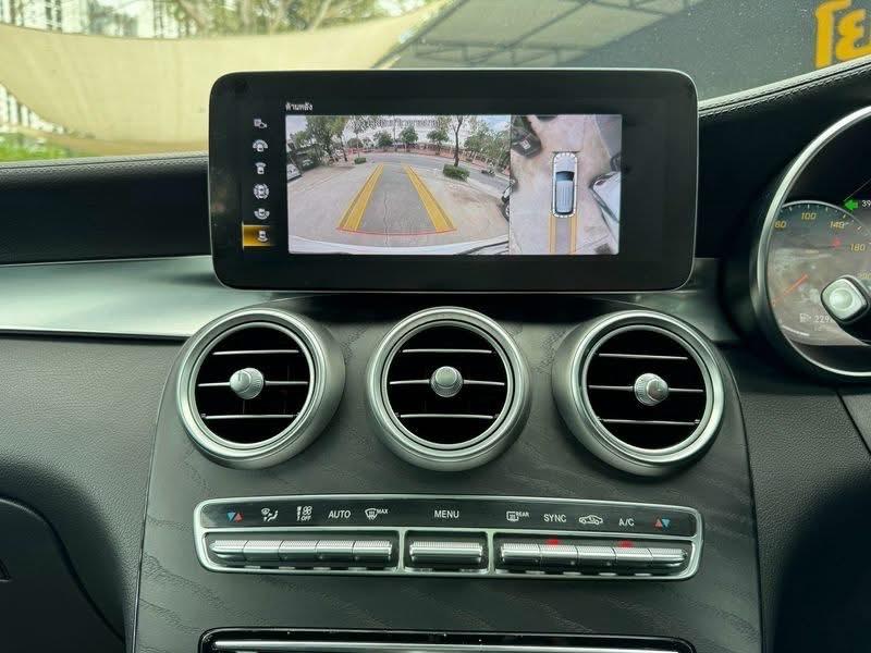 Mercedes-Benz GLC220d AMG Dynamic ปี 2021 รูปที่ 12