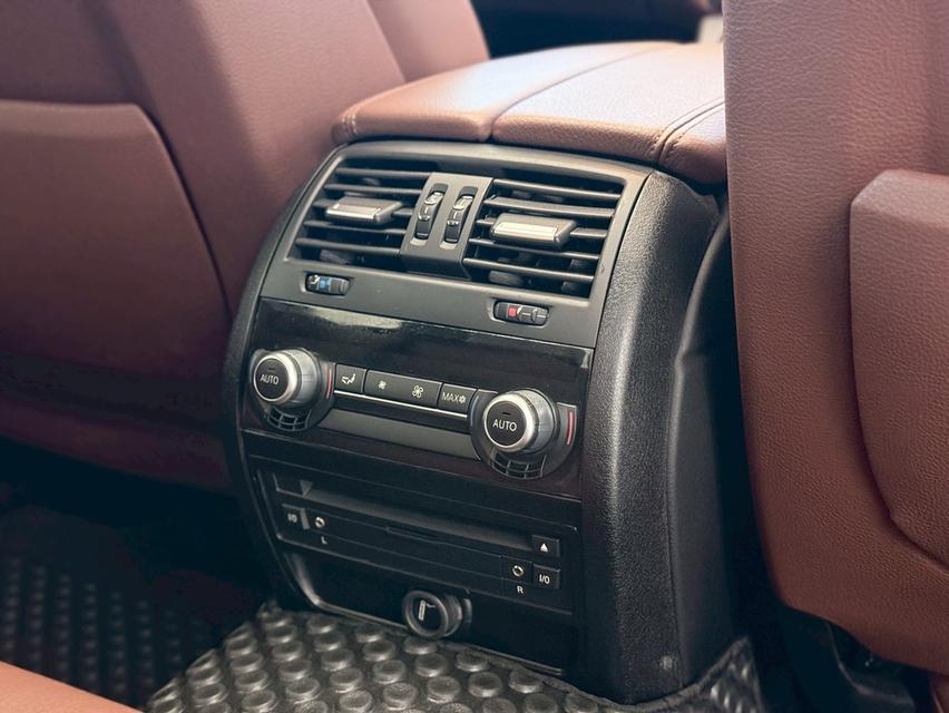 BMW 520d M Sport ปี2012 รูปที่ 10