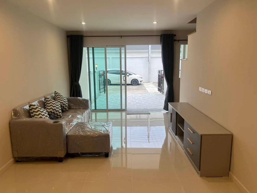 ให้เช่าบ้านทาวน์โฮม 2 ชั้น ( มือหนึ่ง ) โนโววิลล์ คลอง 1 ซอย รังสิต - นครนายก 19 20 ตร.ว. ธัญบุรี ใกล้เซียร์รังสิต ใกล้ฟิวเจอร์พาร์ครังสิต 3