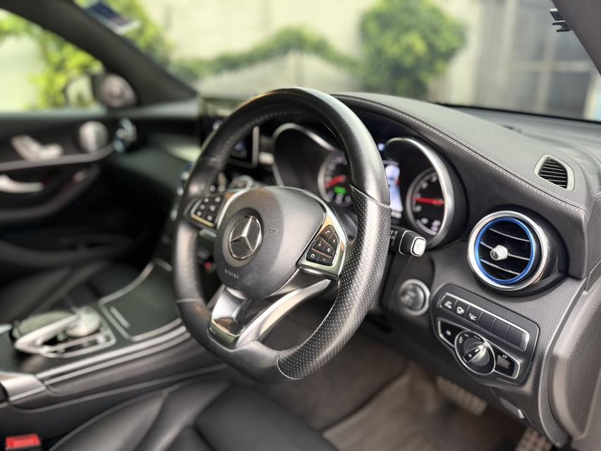 Benz GLC250 AMG Coupe สีเทา ปี 2019  (แต่ง GLC 43) รูปที่ 6