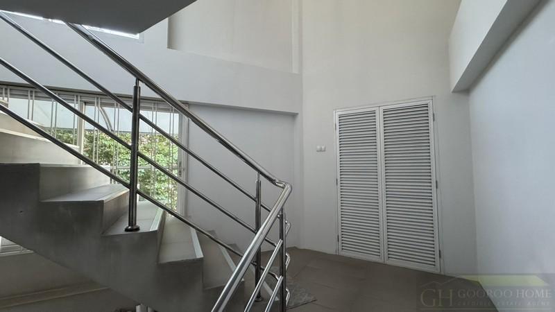 ขายโฮมออฟฟิศ ถูกสุดในย่านนี้ อาคาร 2 ชั้น ที่ดิน 77 ตร.วา การเดินทางสะดวก ติดถนนกาญจนาภิเษก ภายในตกแต่งได้ทันสมัยและลงตั 4