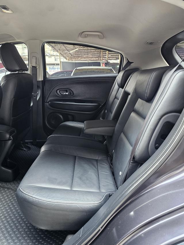 HONDA HR-V 1.8 E CVT ปี 16 AT 9
