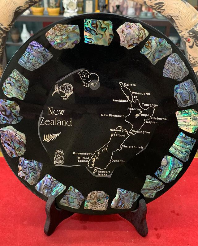 จานประดับมุก New Zealand 3