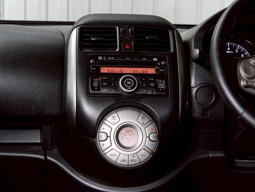 NISSAN ALMERA 1.2 V 2012   14