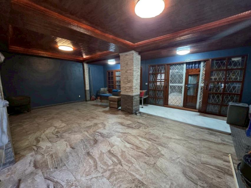 ขายบ้าน3ชั้น รีโนเวทใหม่ใกล้ BTSบางจาก เพียง 2.5km.-สุขุมวิท93 แยกพึ่งมี50/24 ขนาด32ตร.ว. 15