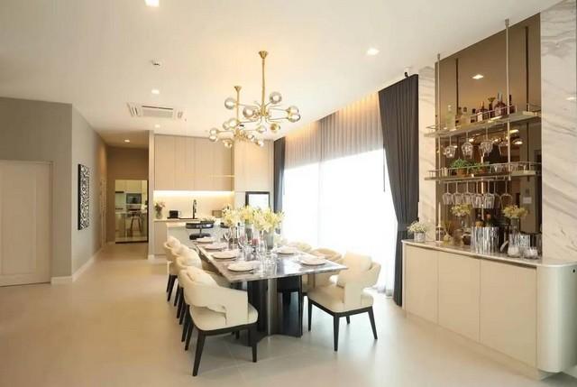 ขายด่วน Grand Bangkok Boulevard Krungthepkreetha บ้านหรูใหม่ กรุงเทพกรีฑา 49 ลบ. วิวสวนกลาง พร้อมอยู่ทันที 3