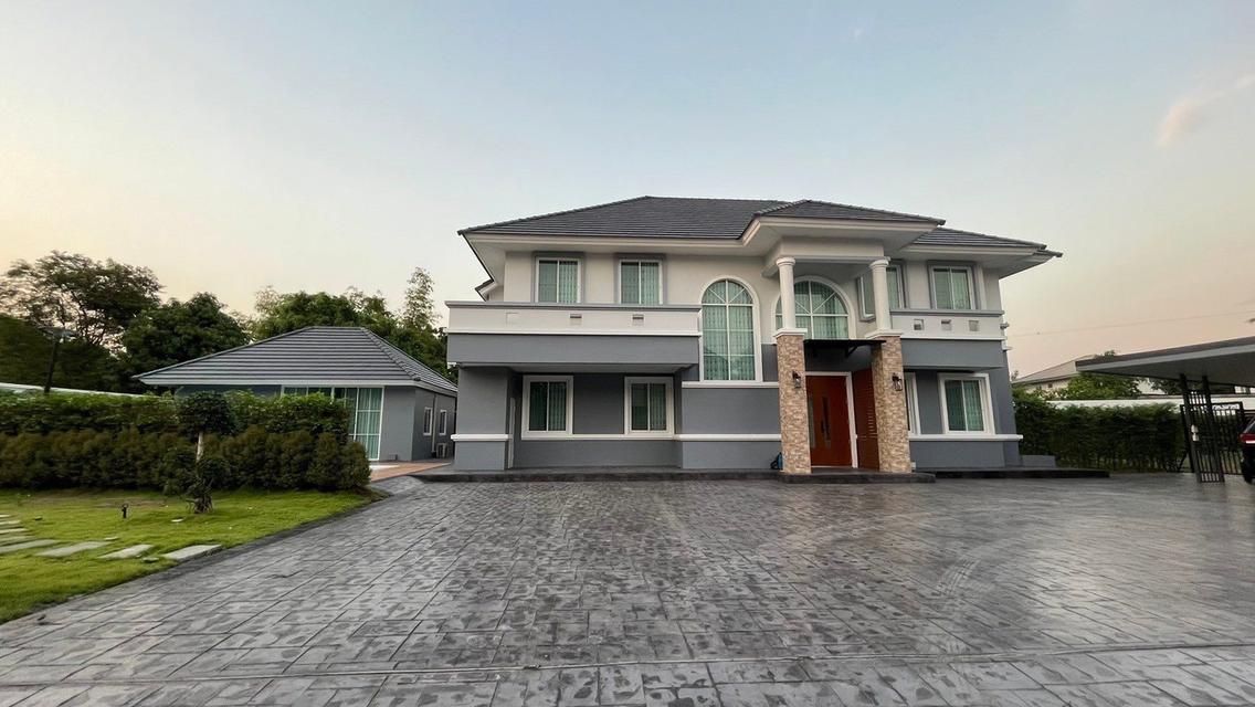 U1404 ให้เช่าบ้านเดี่ยว 2 ชั้น บ้านใหญ่ขนาดพื้นที่ 1 ไร่ หมู่บ้านสวนเนรมิตร ย้านออเงิน-รามอินทรา พร้อมสระว่ายน้ำส่วนตัว บ้านพร้อมเฟอร์ครบ ทำเลดีเดินทา 1