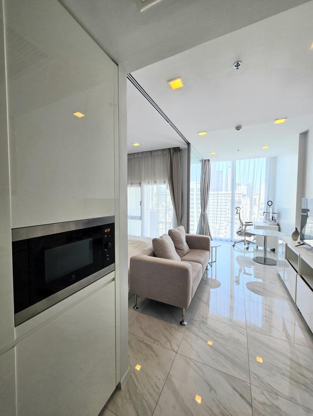 [เจ้าของขายเอง] HYDE Sukhumvit 11  คอนโดใจกลางสุขุมวิท ห้องสวย พร้อมอยู่  ขนาด 34 ตร.ม. | ชั้น 12A | วิวเมืองสวย 13