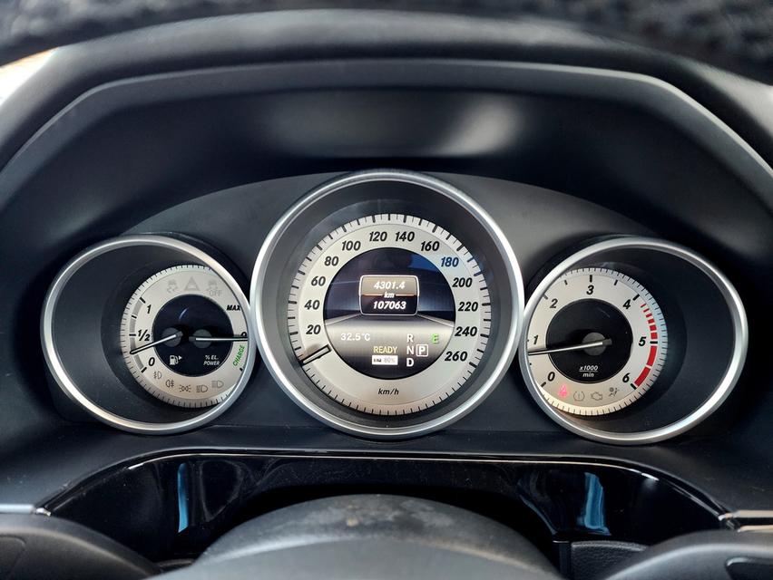 Mecerdes Benz E300 AMG Bluetec Hybrid Dynamic ปี 2014 6