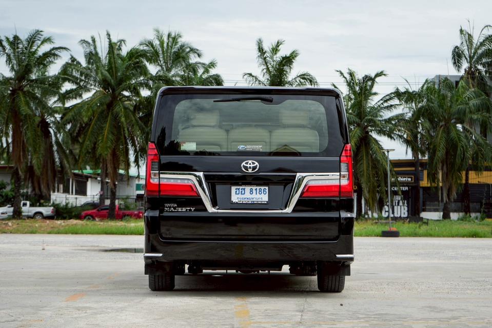 Toyota majesty ไมล์ 8xxxx km.