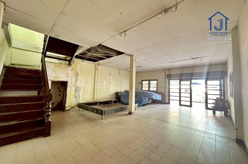 ขายทาวน์โฮม 2 ชั้น 41 ตารางวา ซอยนวมินทร์ 111 หลังมุม ใกล้ทางด่วนเอกมัย-รามอินทรา