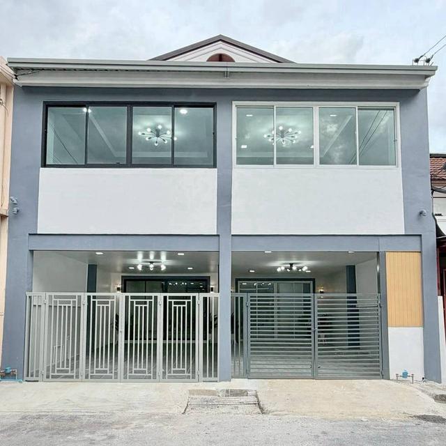 หมู่บ้านบางใหญ่ซิตี้  ตรงข้ามเซ็นทรัลเวสเกต ทาวน์เฮาส์ 2 ชั้น ตกแต่งใหม่ อยู่หลังตลาดบางใหญ่ทำเลใกล้รถไฟฟ้าสายสีม่วง ฝั่งตรงข้ามเซ็นทรัลเวสเกต 1