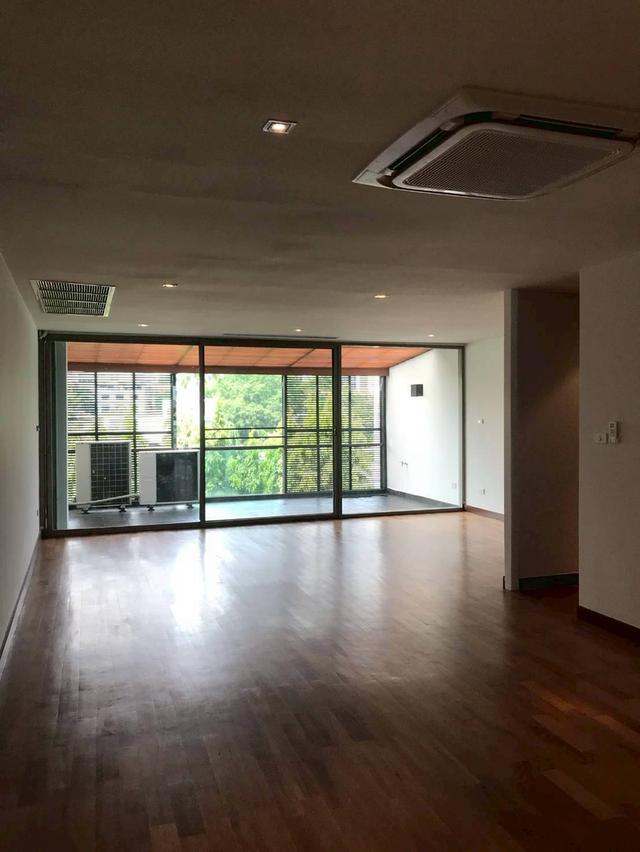 ขายทาวน์โฮม 4 ชั้น สุขุมวิท 35 ทำเลดี ใจกลางเมือง ใกล้ BTS พร้อมพงษ์ (N.2139) 10
