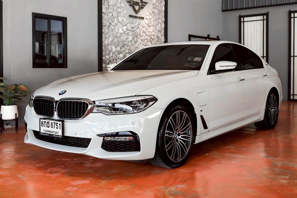 รหัสรถ MMA8751 BMW 530e M Sport ปี 2019