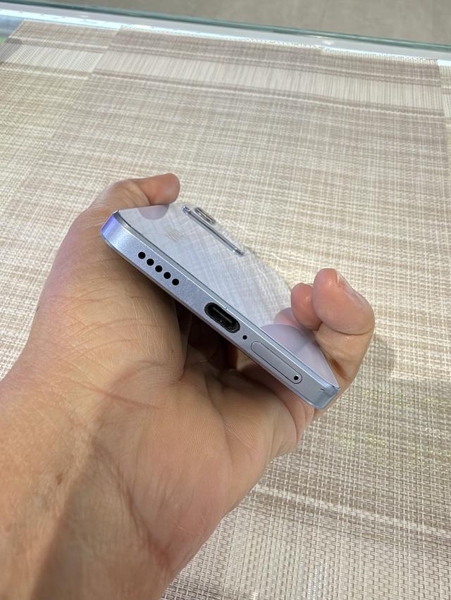 VIVO V29e แรม12 ฝาหลังร้าวไม่มีผลต่อการใช้งาน รูปที่ 4