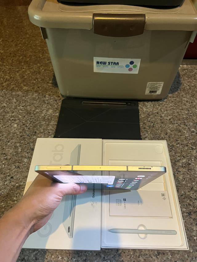 ขายๆๆๆถูกSamsungTabS9FE 5G สีMint128กิ๊กLTEใส่ซิมได้มีกล่องอีมี่ตรงสภาพสวยการใช้งานดีเยี่ยมทุกๆฟังชั่นเครื่องรีสโตได้ตลอดไม่มีติดแอคเค้าใดๆคับ ( จอสวย รูปย่อยที่ 3