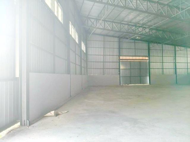 ศาลาธรรมสพน์ ม.มหิดลศาลายา 1.9 กม. ทวีวัฒนา ให้เช่าโกดัง 1,305 ตร.ม. 1ไร่ 250ตร.ว. รพ.ศาลายา 3.8 กม. ติดถนนใหญ่ พร้อมออฟ 8